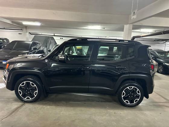JEEP RENEGADE 2.0 16V TURBO DIESEL TRAILHAWK 4P 4X4 AUTOMÁTICO JEEP RENEGADE 2.0 16V TURBO DIESEL TRAILHAWK 4P 4X4 AUTOMÁTICO